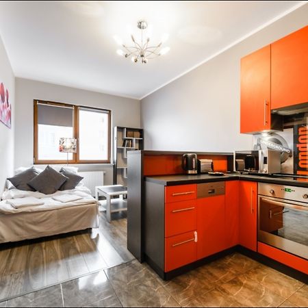 P&O Serviced Apartments Goclaw Варшава Экстерьер фото